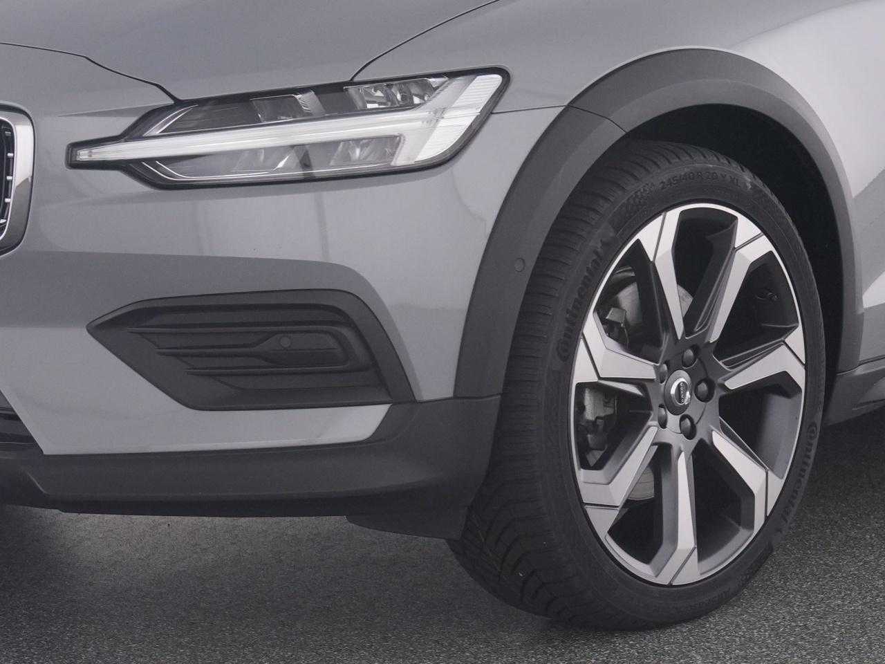 Volvo  CC