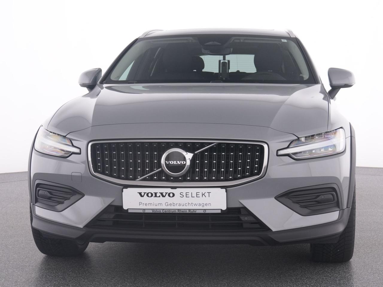 Volvo  CC