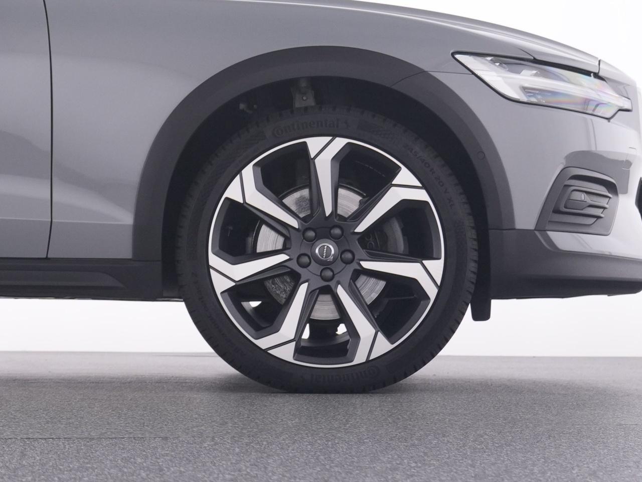 Volvo  CC