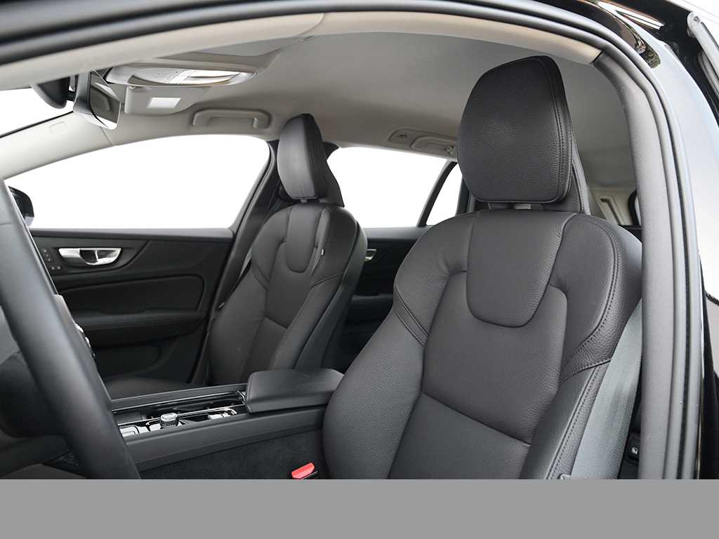 Volvo  CC