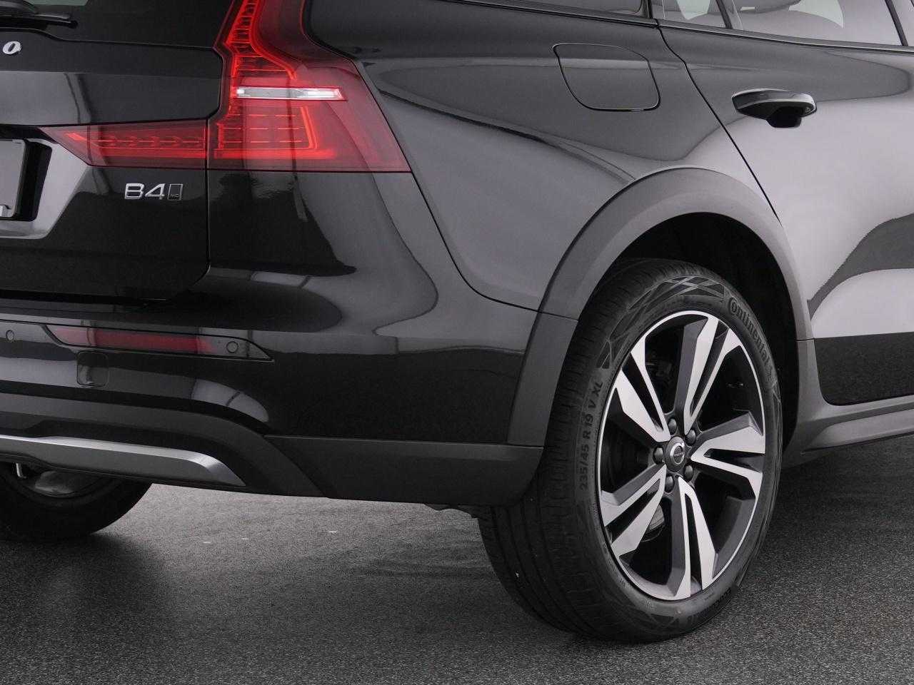 Volvo  CC