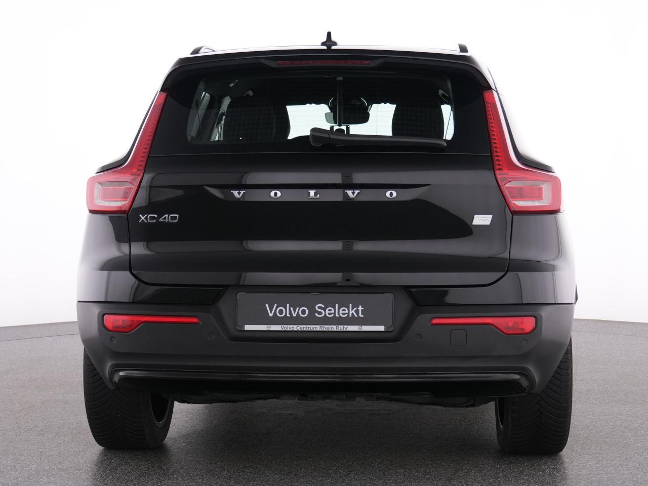Volvo  XC 40