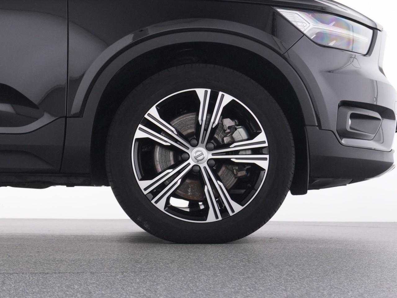 Volvo  XC 40