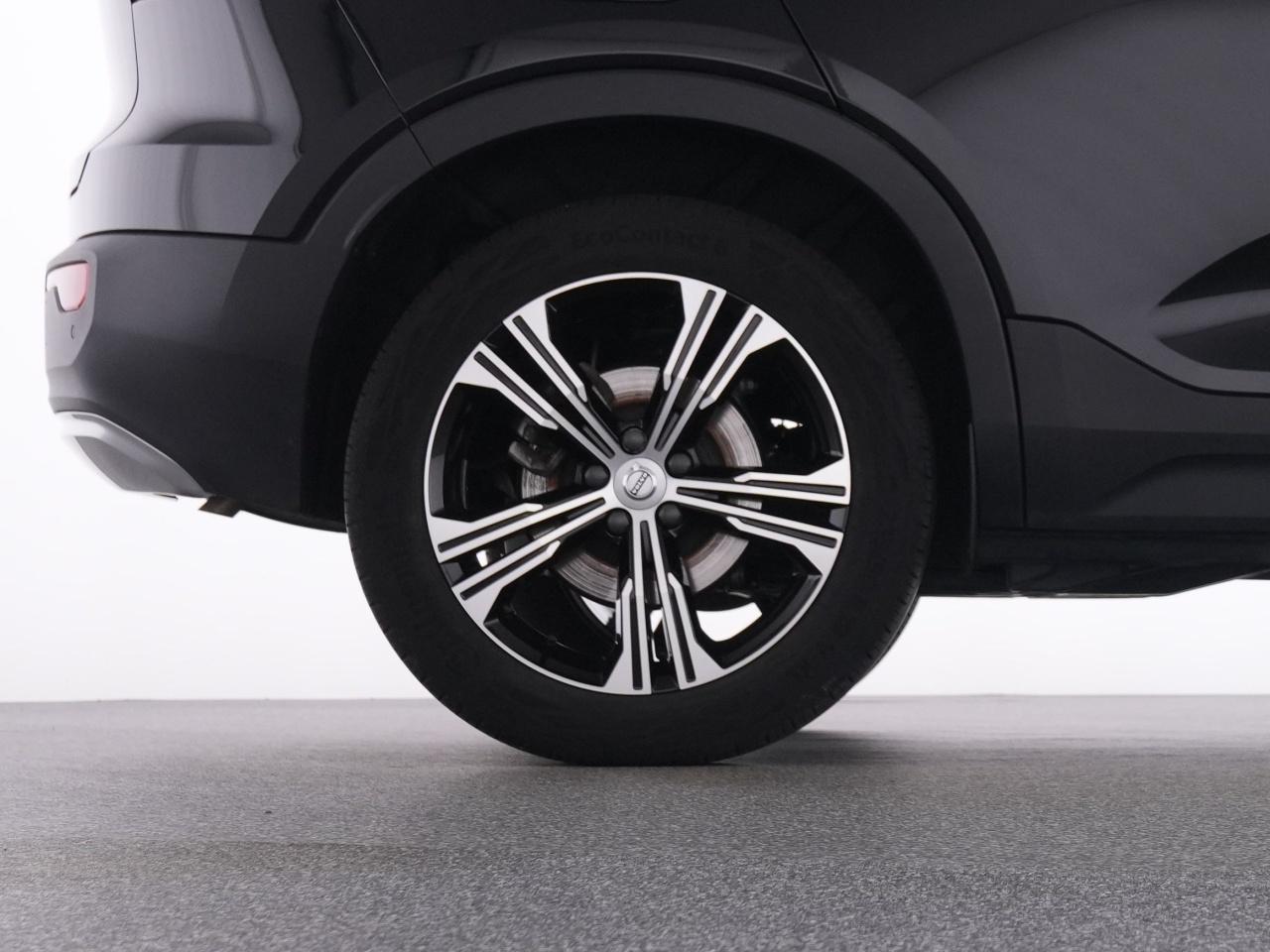 Volvo  XC 40