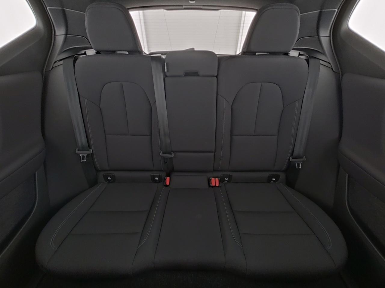 Volvo  XC 40