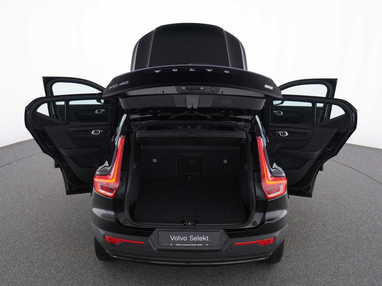 Volvo  XC 40