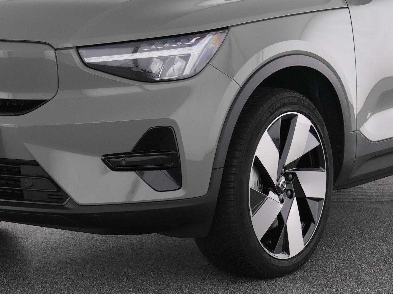 Volvo  XC 40