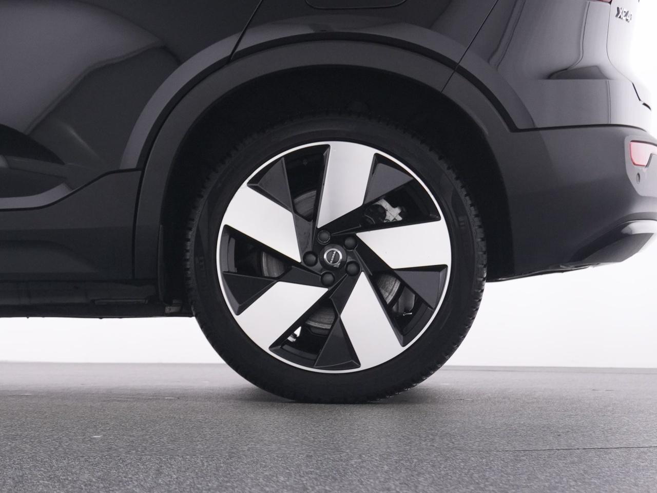 Volvo  XC 40