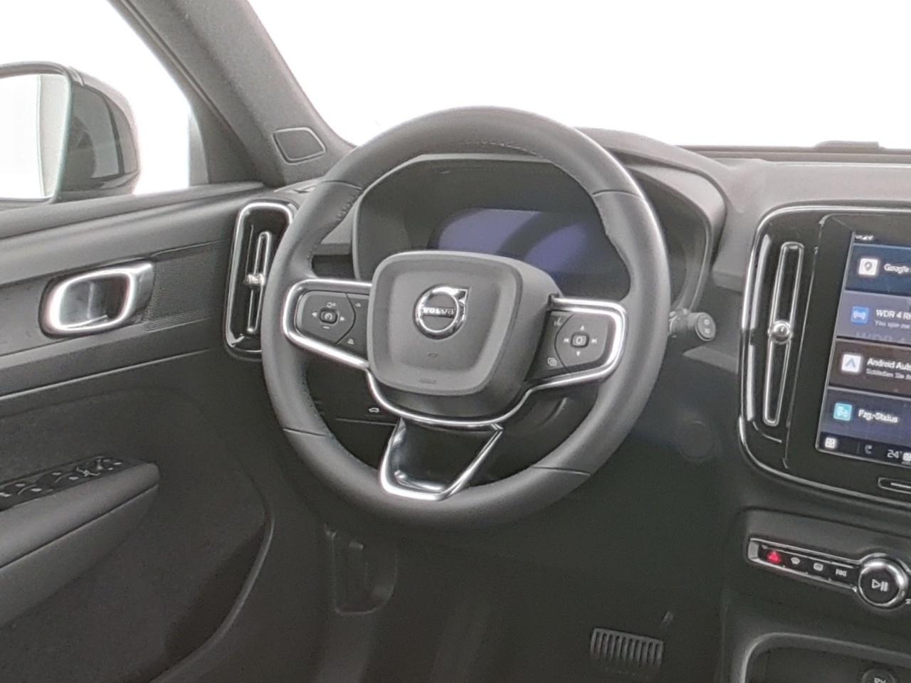 Volvo  XC 40