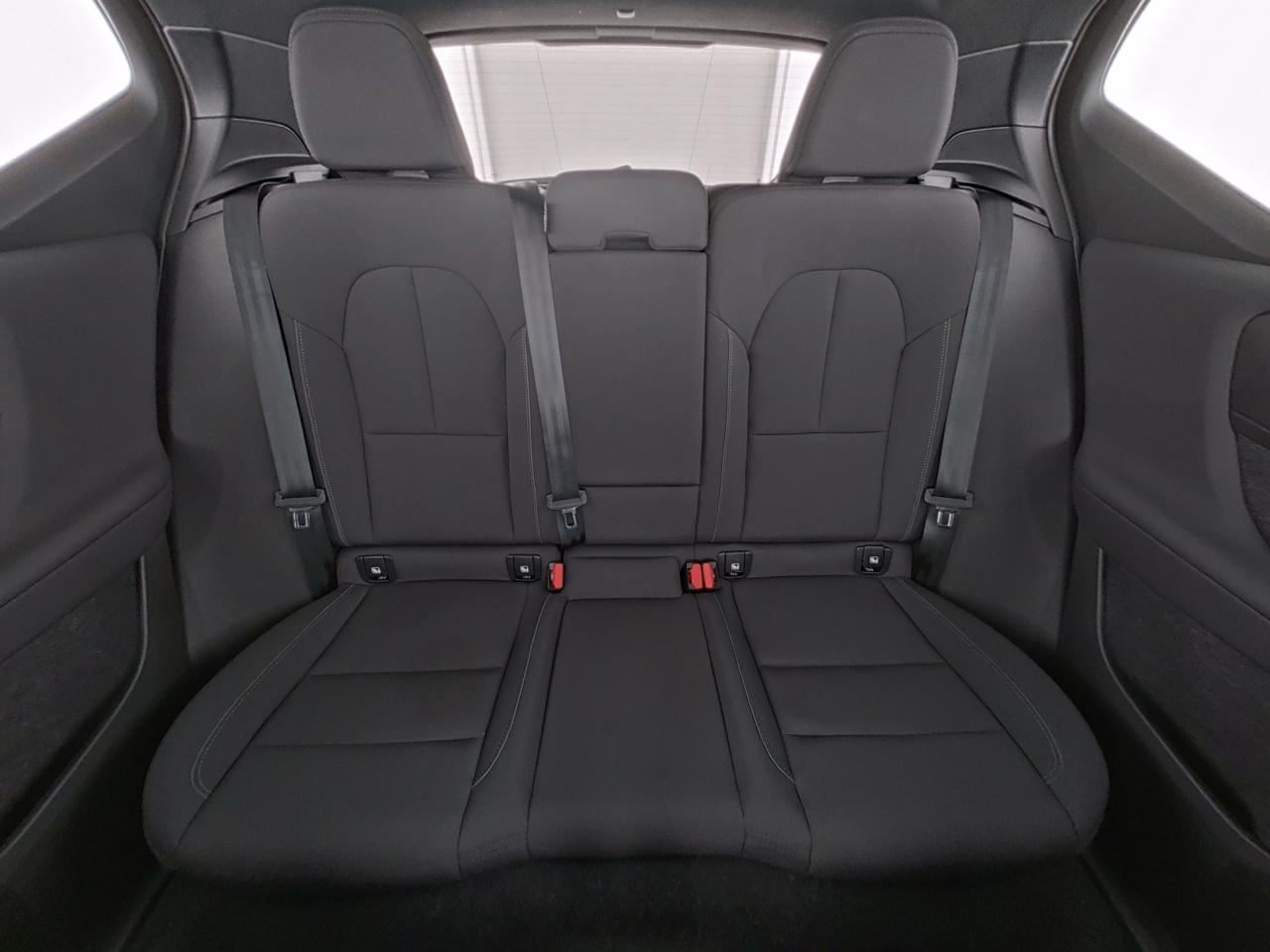 Volvo  XC 40