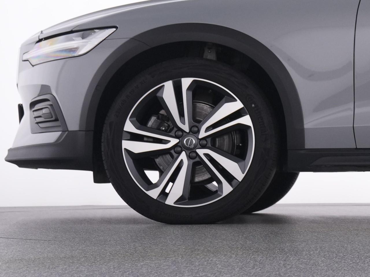 Volvo  CC