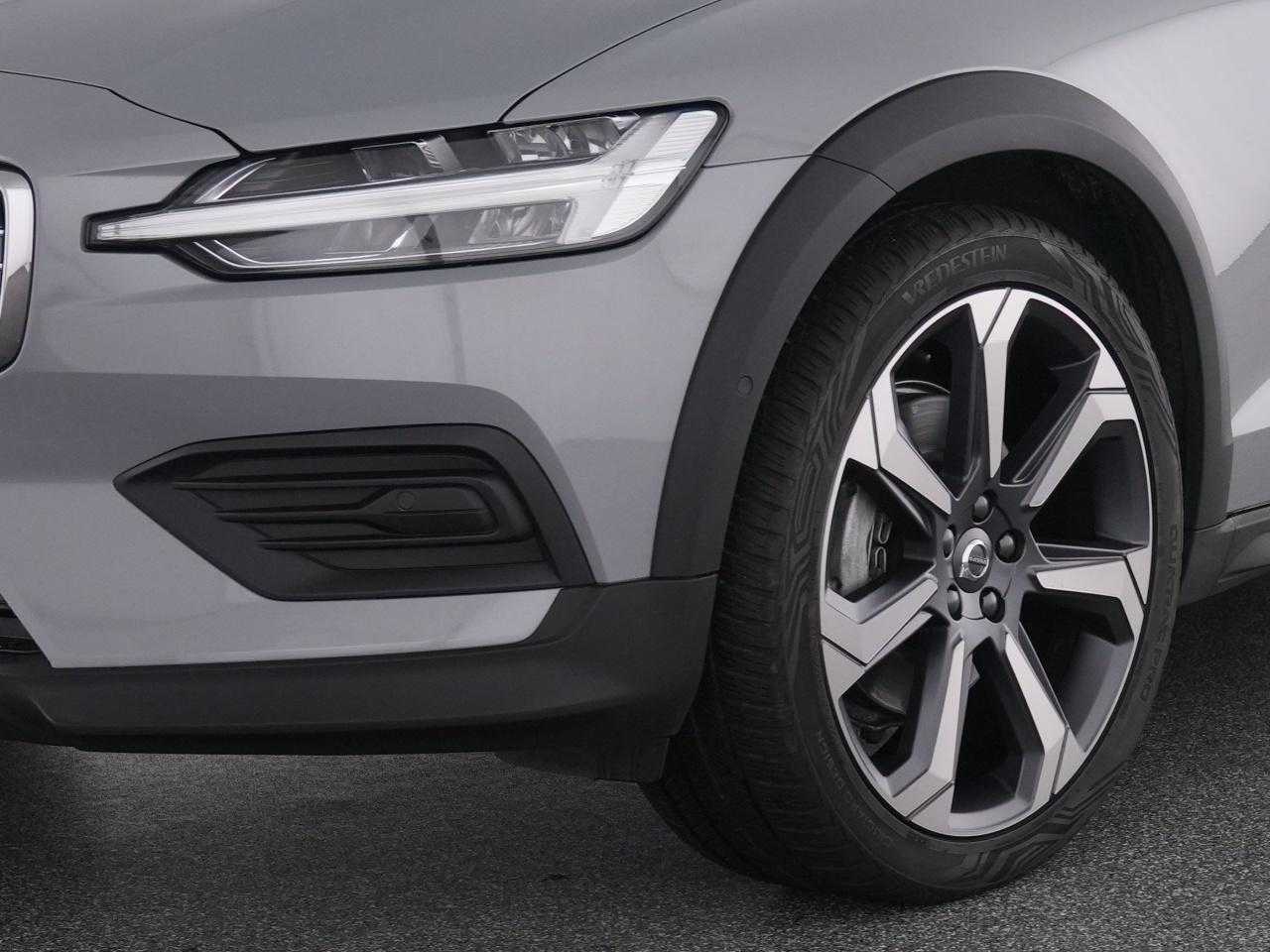 Volvo  CC