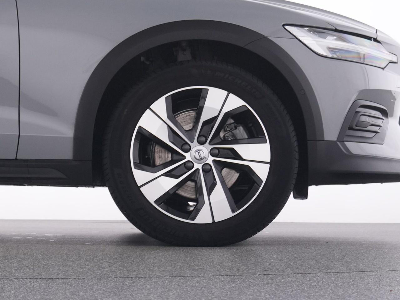 Volvo  CC