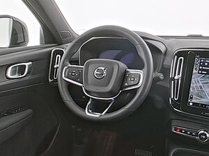 Volvo  XC 40