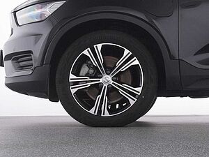 Volvo  XC 40