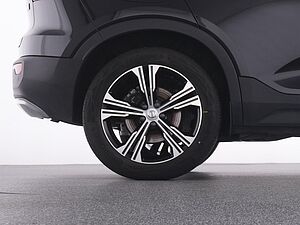 Volvo  XC 40