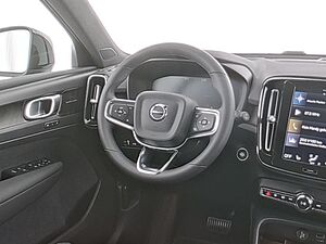 Volvo  XC 40