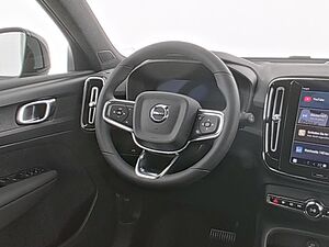 Volvo  XC 40