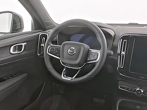 Volvo  XC 40